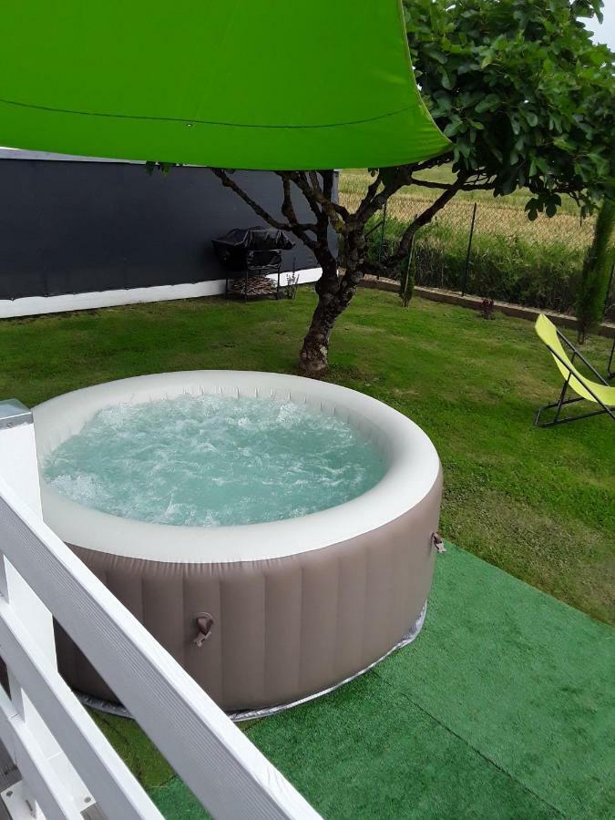 La Riviere Villa Pujols  Exterior photo